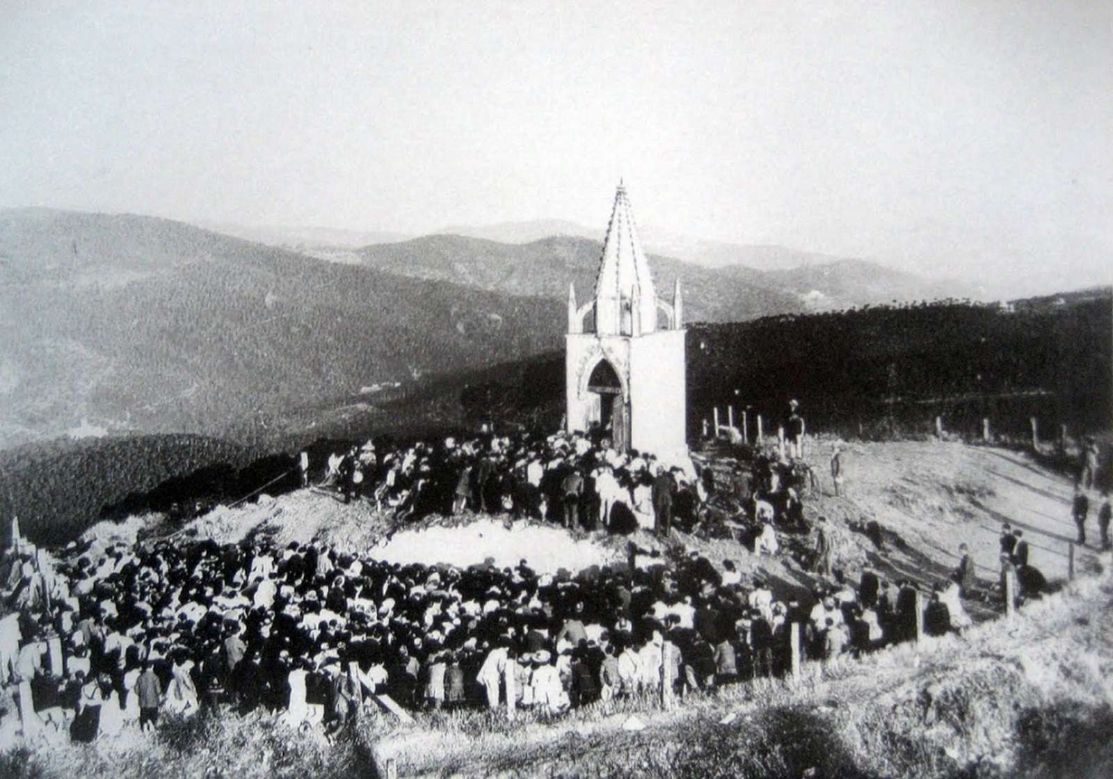 Benedizione della Cappella del Sacro Cuore, Tibidabo, 03.07.1886